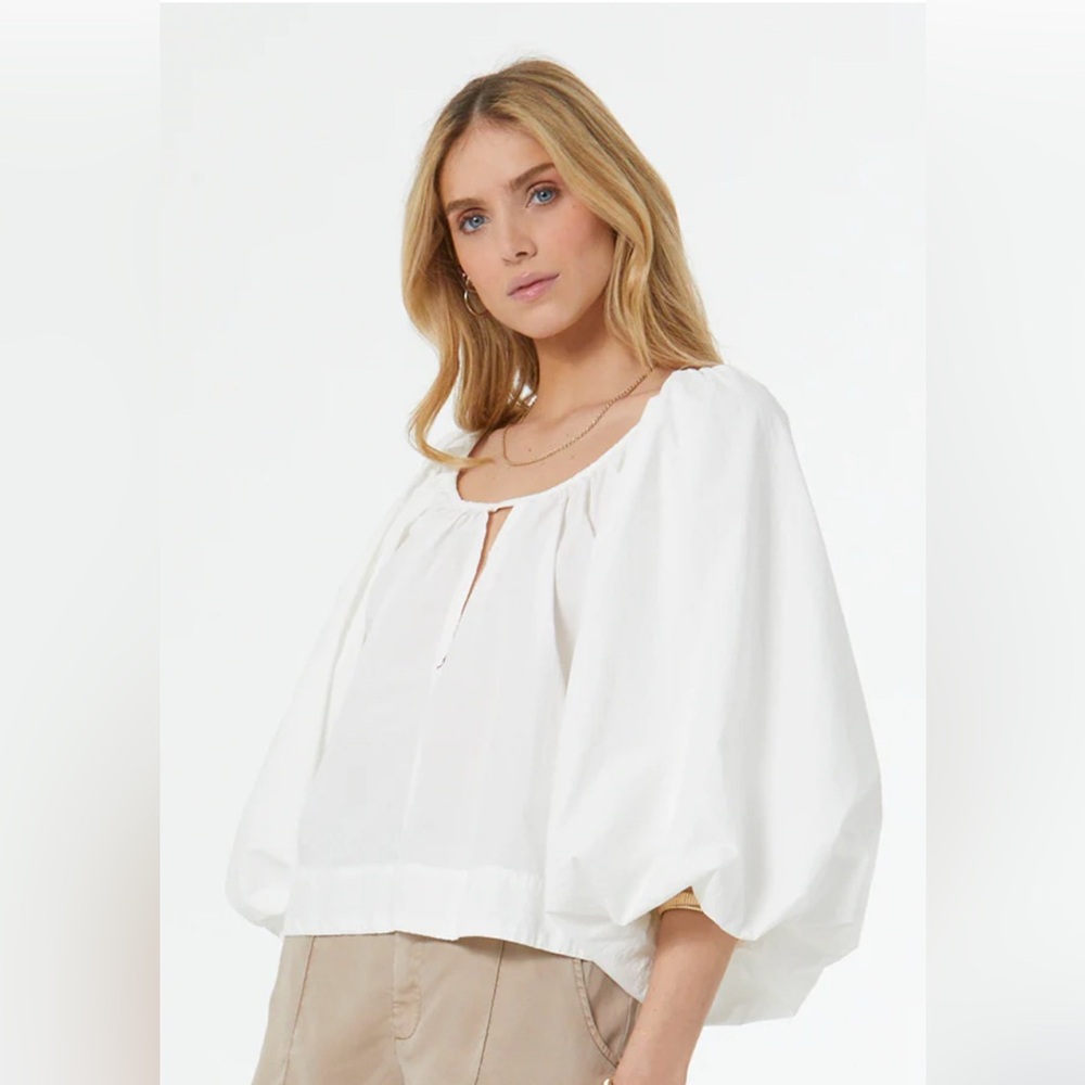 Brand New Never Been worn YFB Lei Lani top in white. Puff sleeves